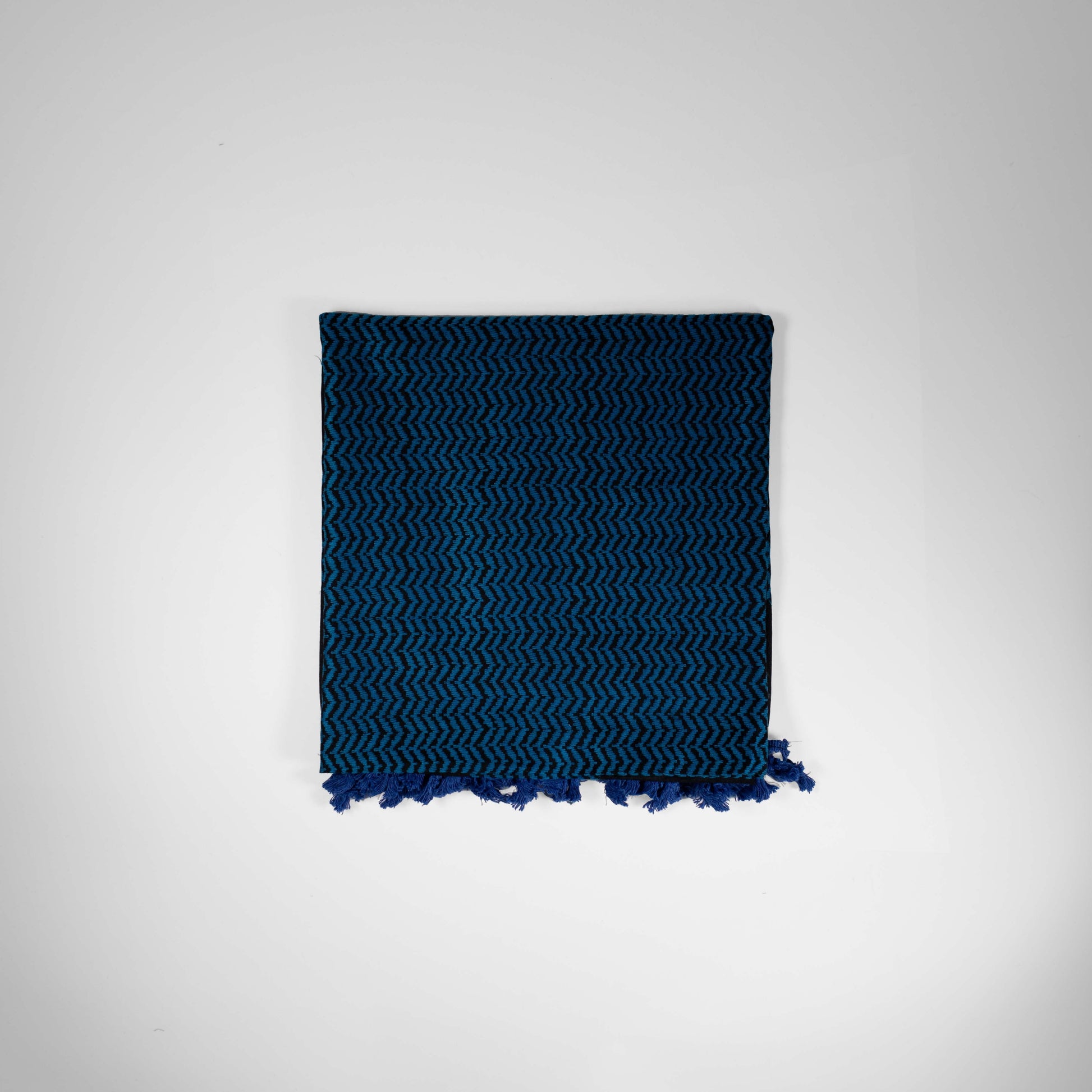 Palestinian kufiya, Hirbawi kufiya ,Keffiyeh Germany, Buy kufiya online ,Palestinian scarf, Buy authentic Hirbawi kufiya online Germany