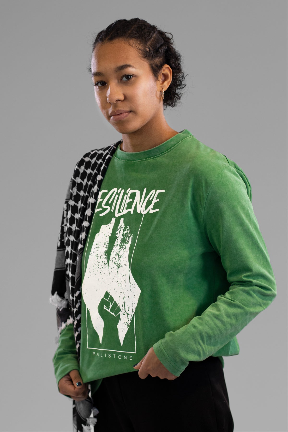 Palestinian resistance shirt, map with fist and spear, unbreakable identity
Freedom and struggle Palestine shirt, powerful symbolism, resilience and hope