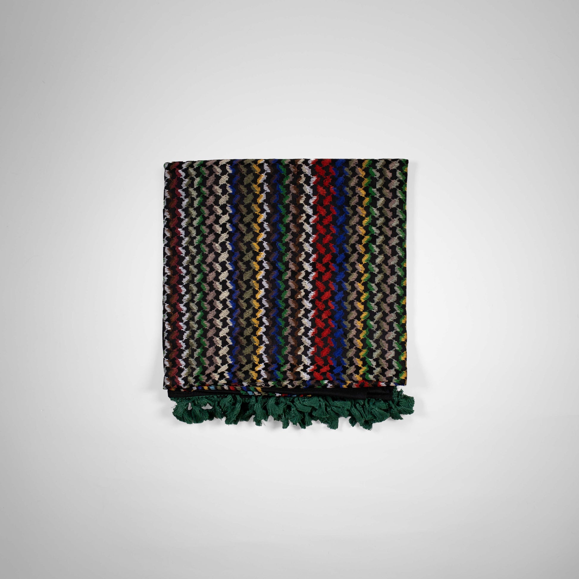 Palestinian kufiya, Hirbawi kufiya ,Keffiyeh Germany, Buy kufiya online ,Palestinian scarf, Buy authentic Hirbawi kufiya online Germany