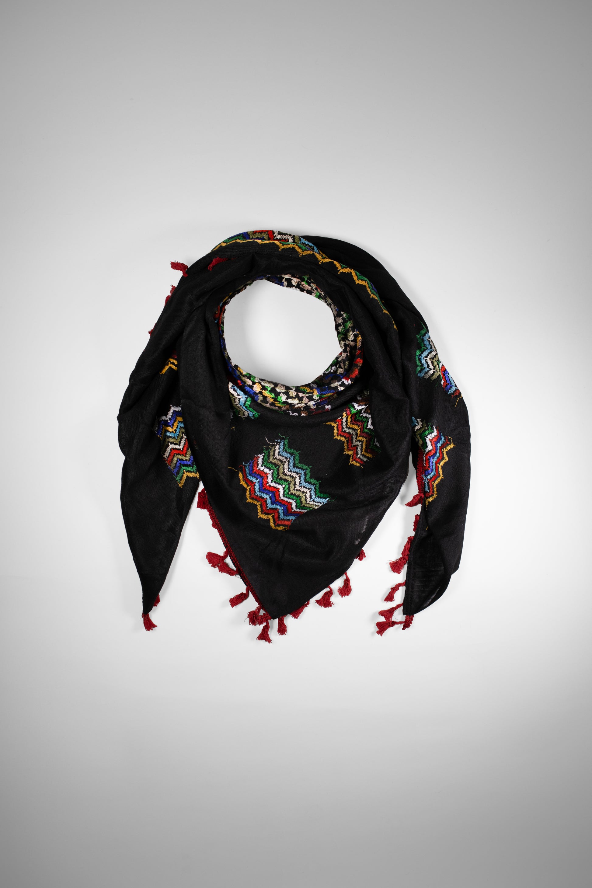 Palestinian kufiya, Hirbawi kufiya ,Keffiyeh Germany, Buy kufiya online ,Palestinian scarf, Buy authentic Hirbawi kufiya online Germany
