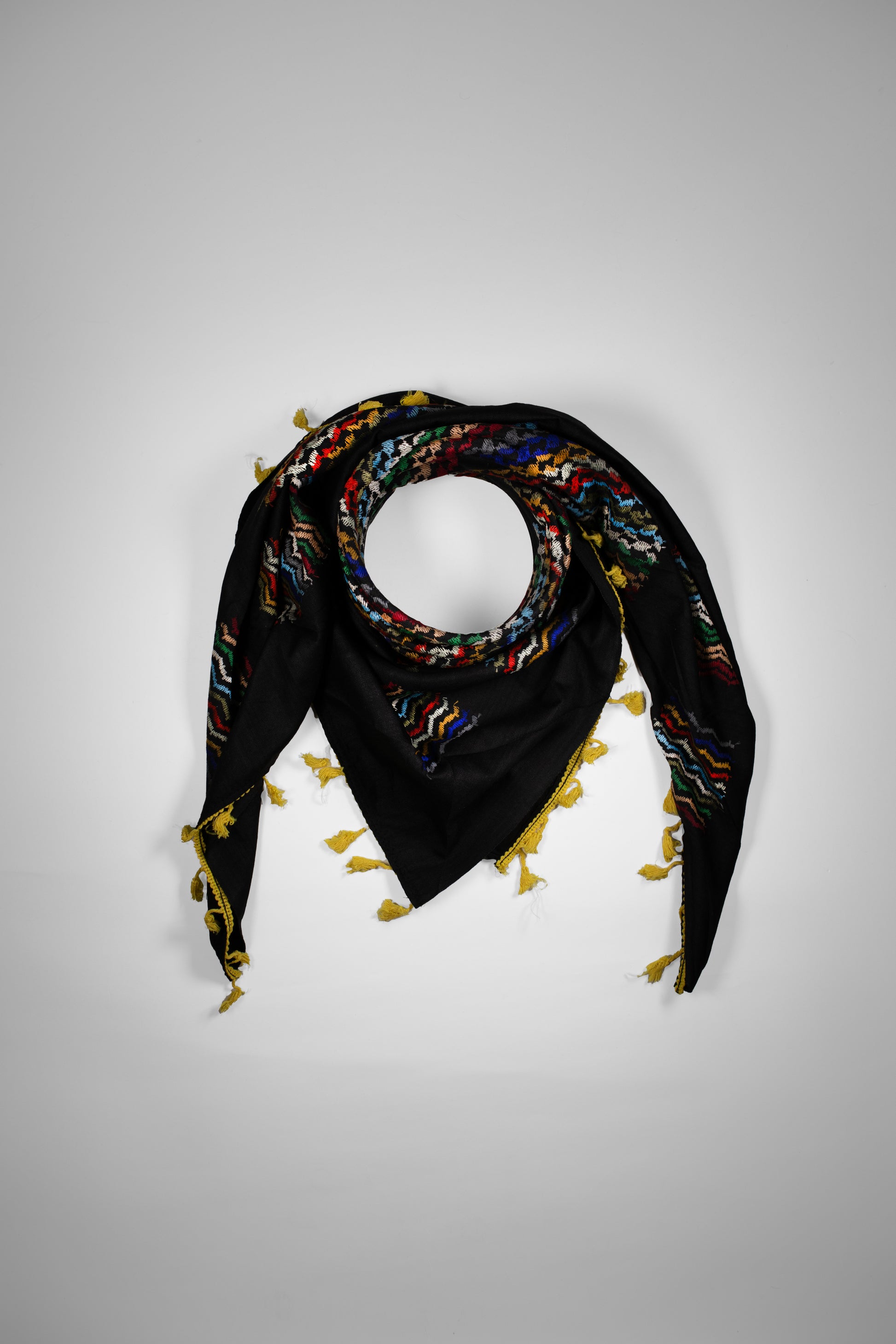 Palestinian kufiya, Hirbawi kufiya ,Keffiyeh Germany, Buy kufiya online ,Palestinian scarf, Buy authentic Hirbawi kufiya online Germany