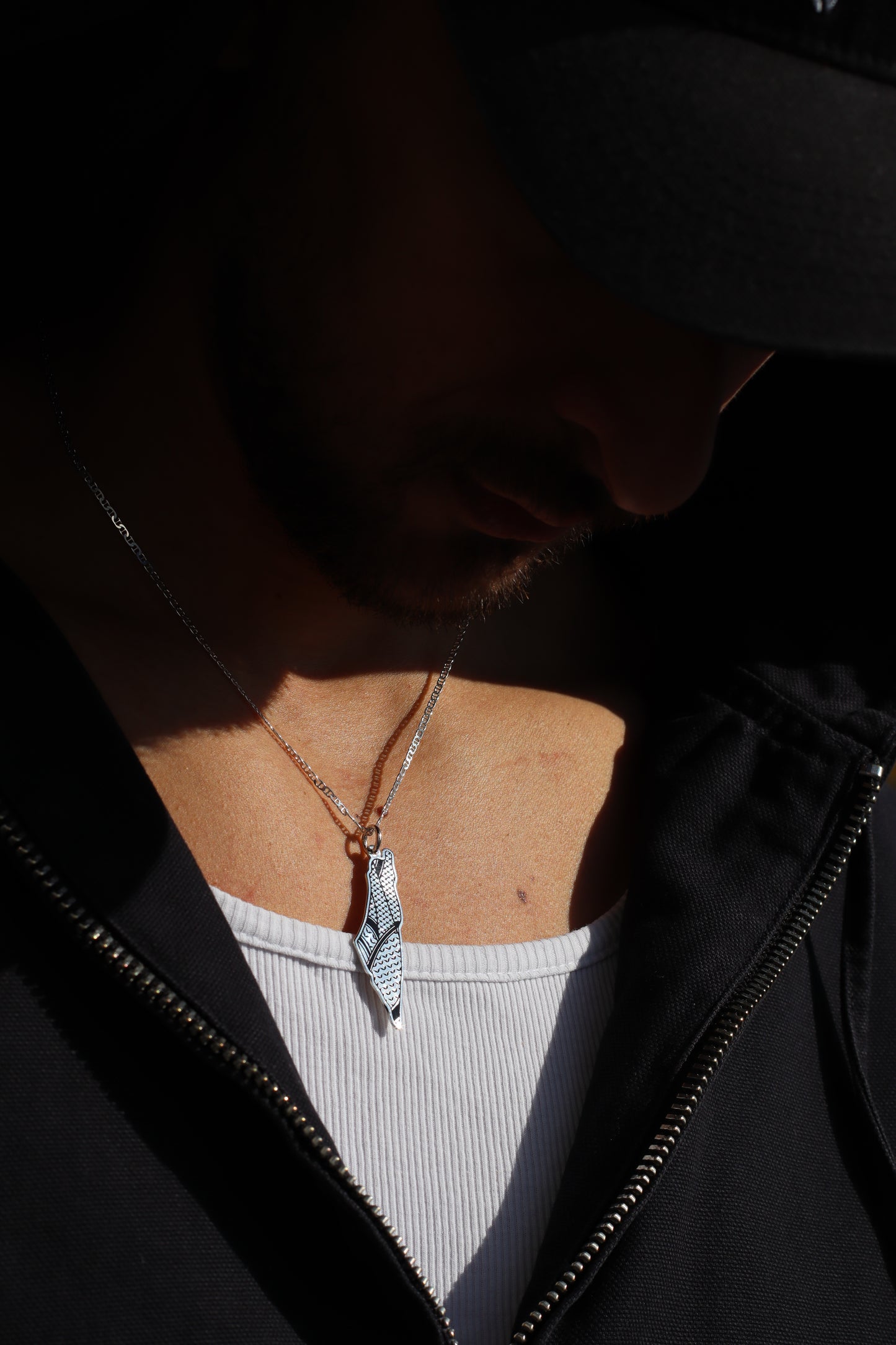 KUFIYA MAP NECKLACE
