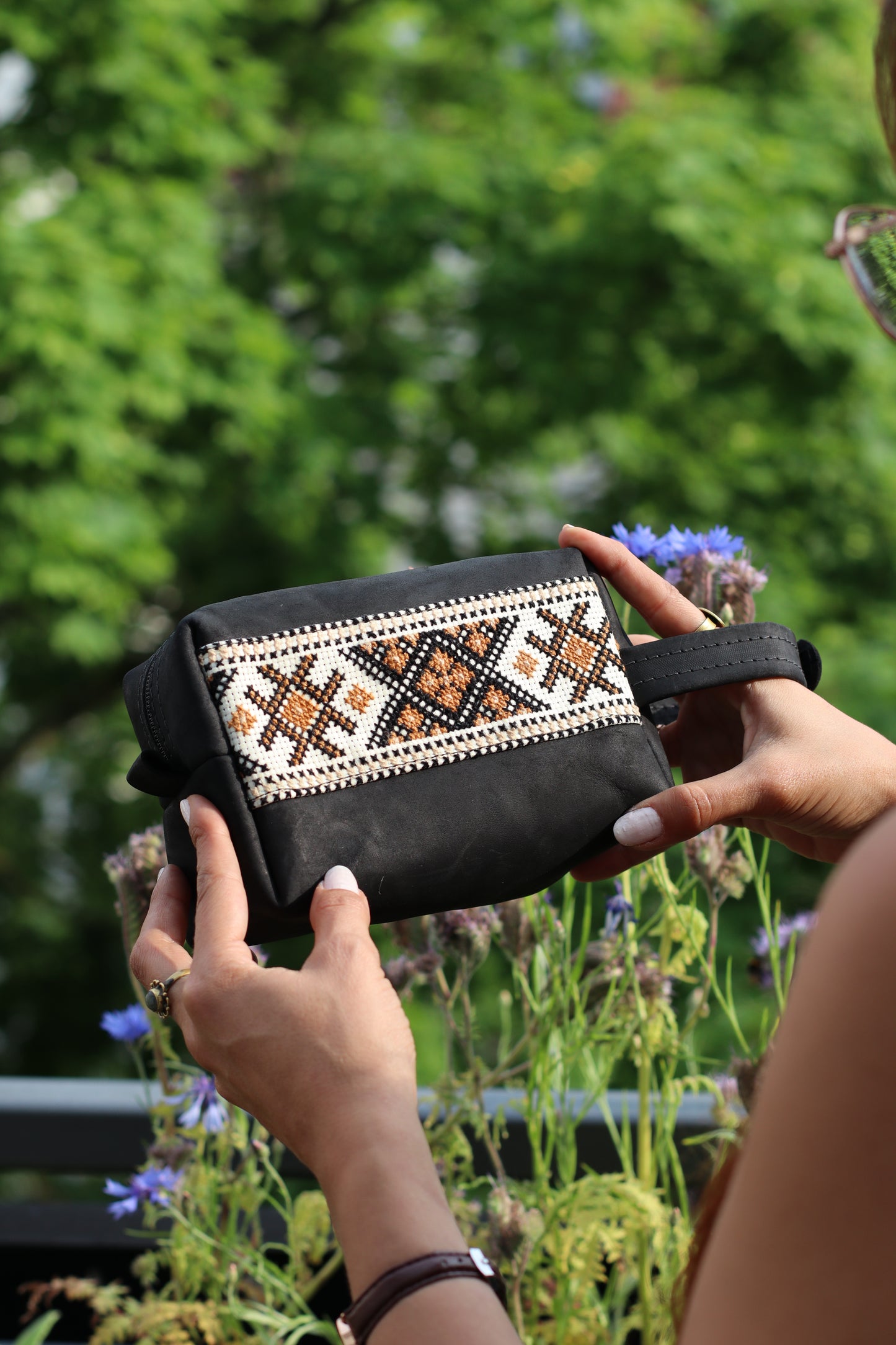 CLUTCH BAG