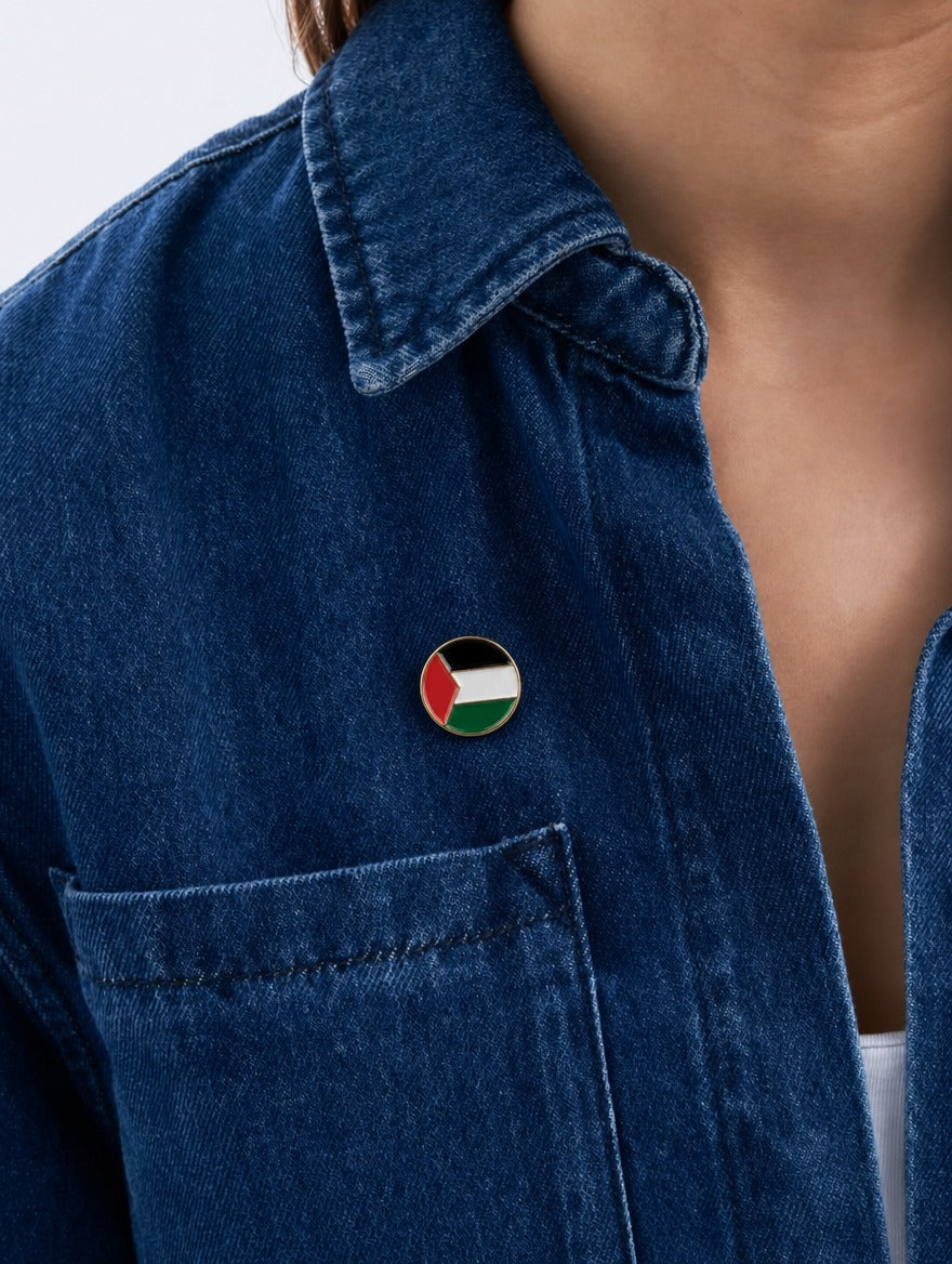 CIRCLE FLAG PIN
