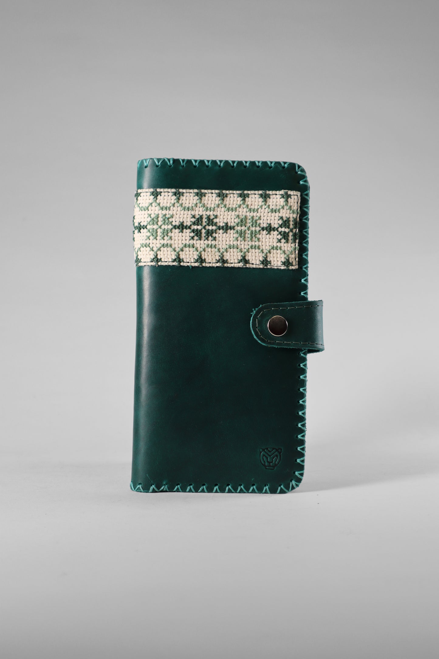 LONG CLUTCH BI-FOLD WALLET