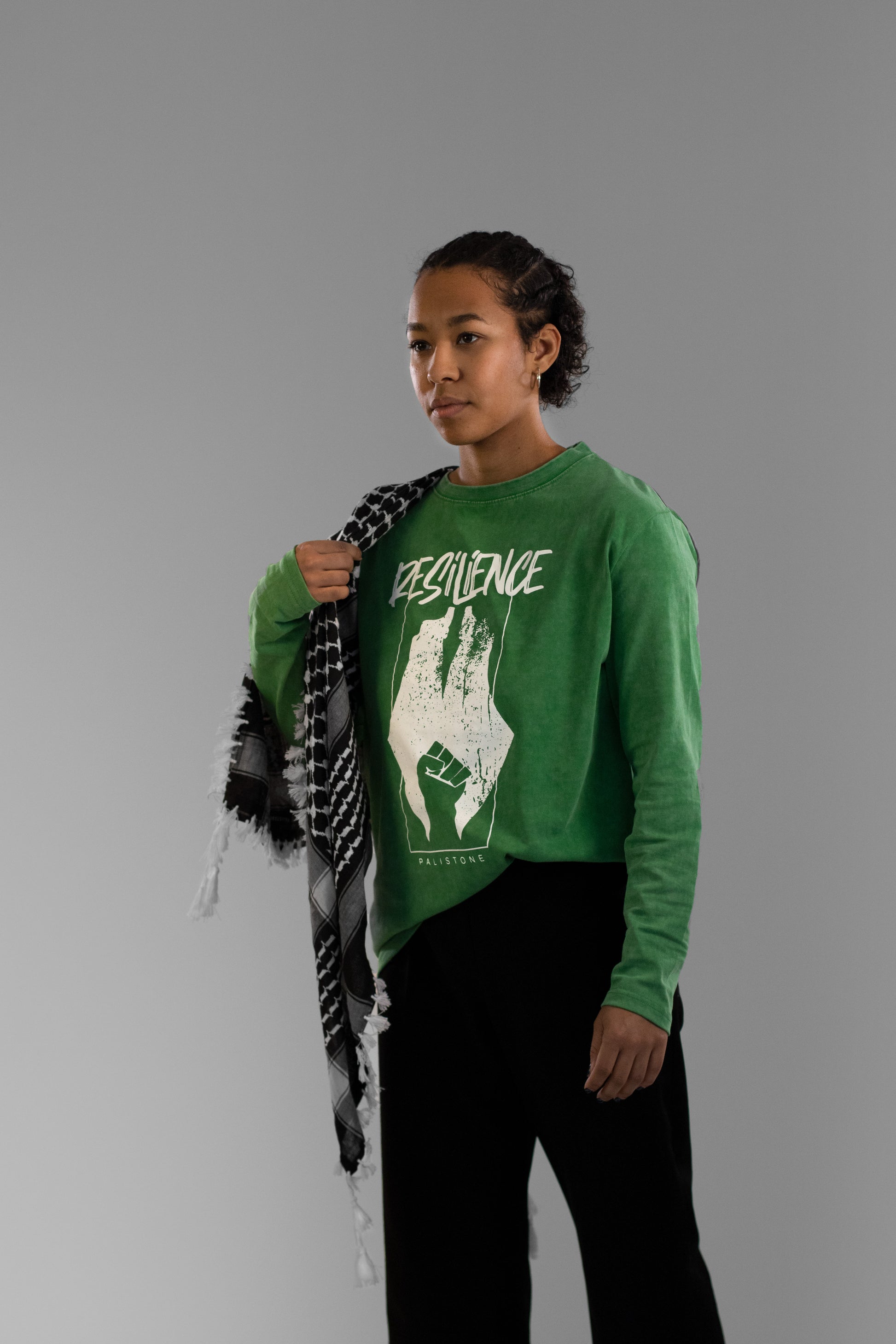 Palestinian resistance shirt, map with fist and spear, unbreakable identity
Freedom and struggle Palestine shirt, powerful symbolism, resilience and hope