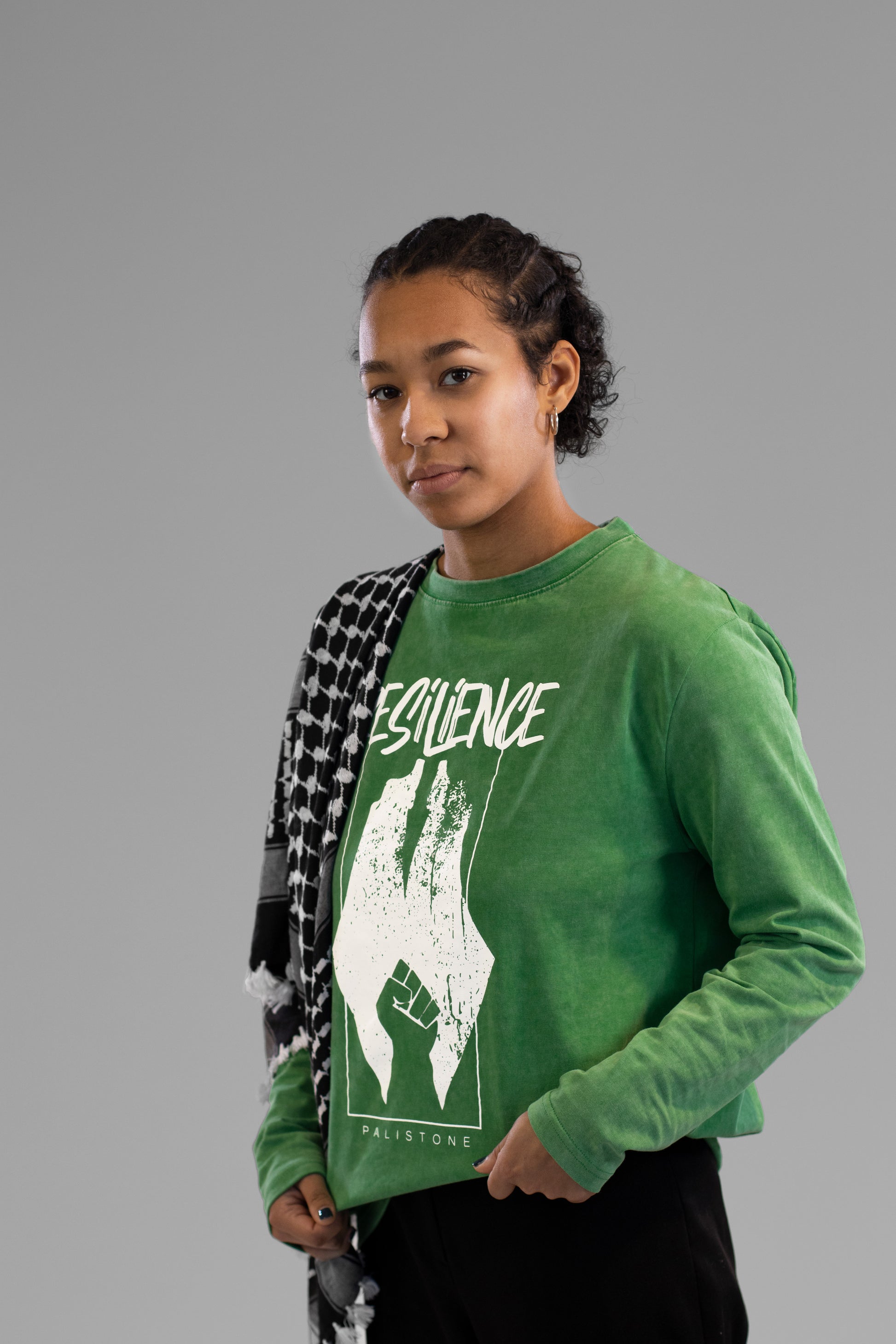 Palestinian resistance shirt, map with fist and spear, unbreakable identity
Freedom and struggle Palestine shirt, powerful symbolism, resilience and hope