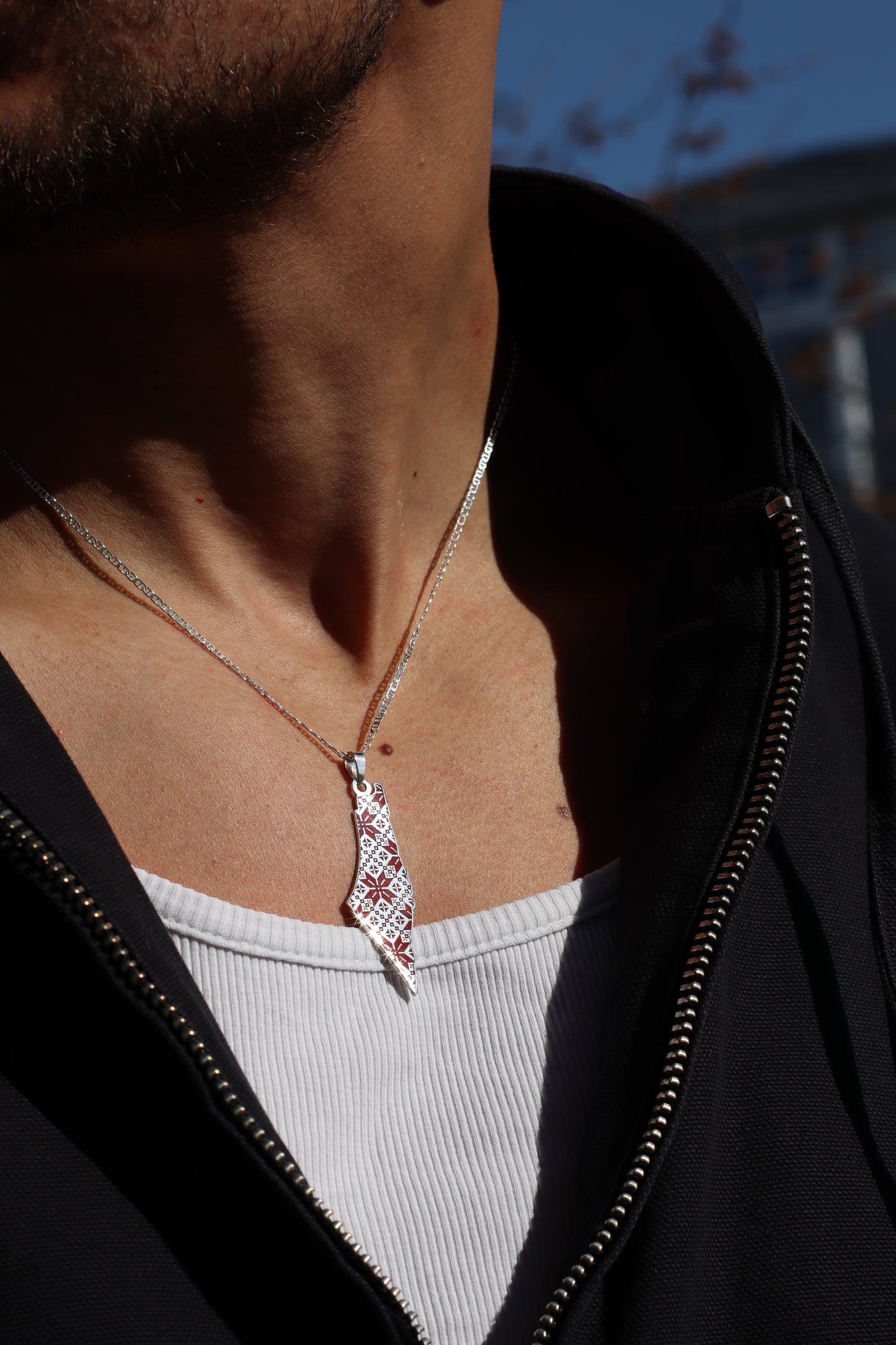 DARZA NECKLACE
