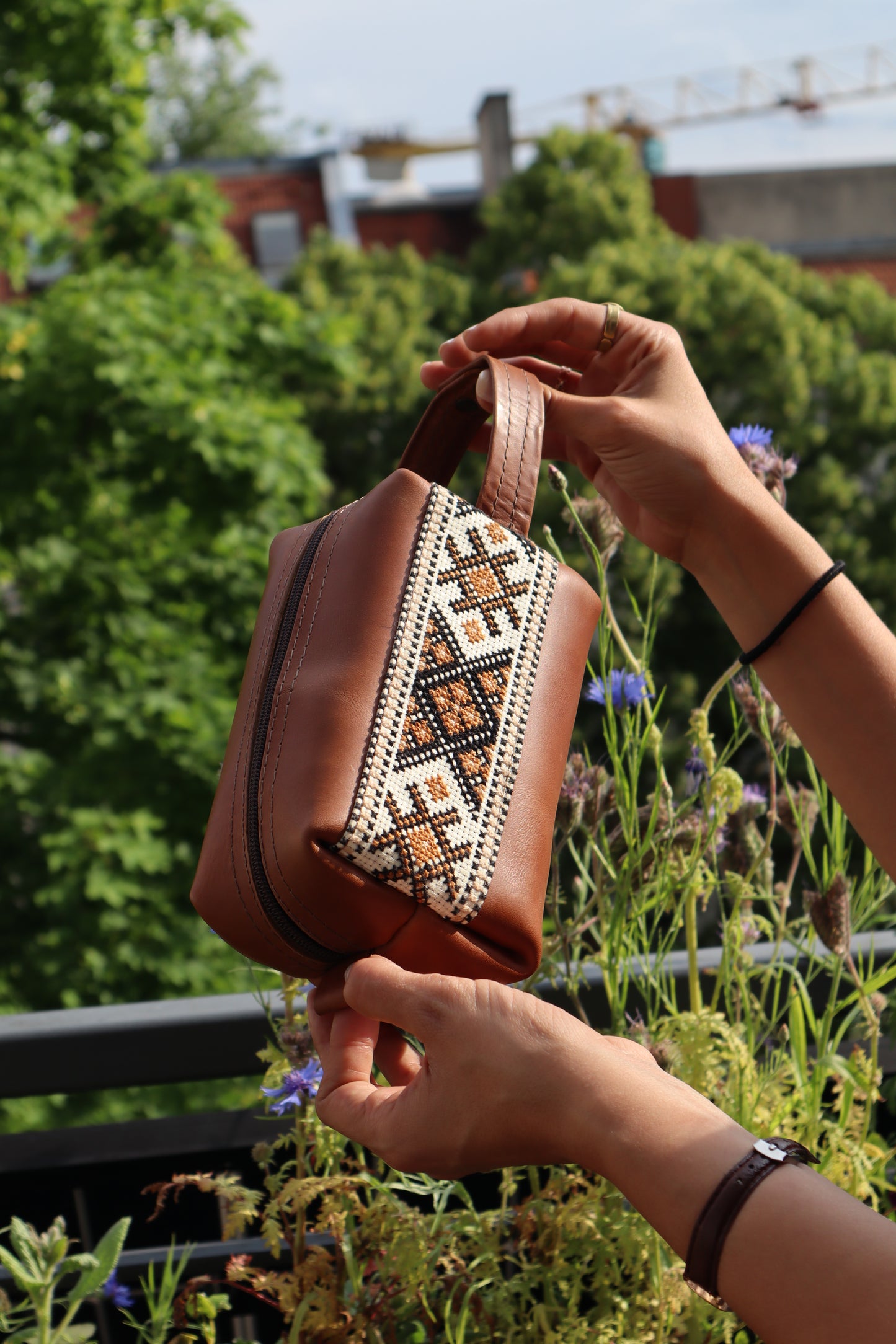 CLUTCH BAG