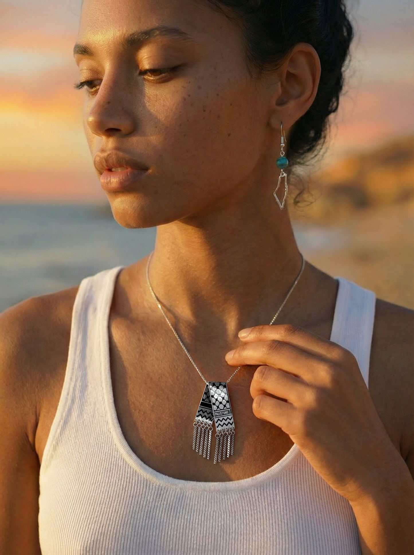KUFIYA SCARF NECKLACE